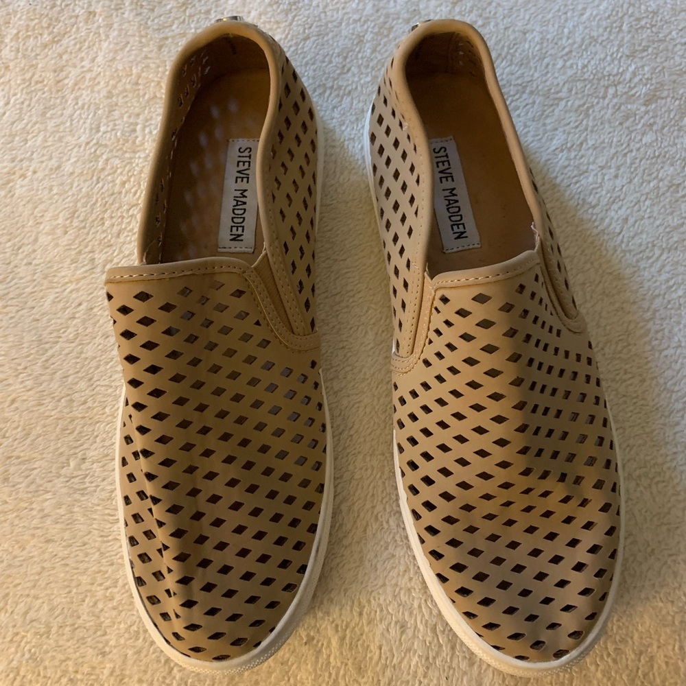 Steve Madden Perforated Sand Slip on Sneakers-8